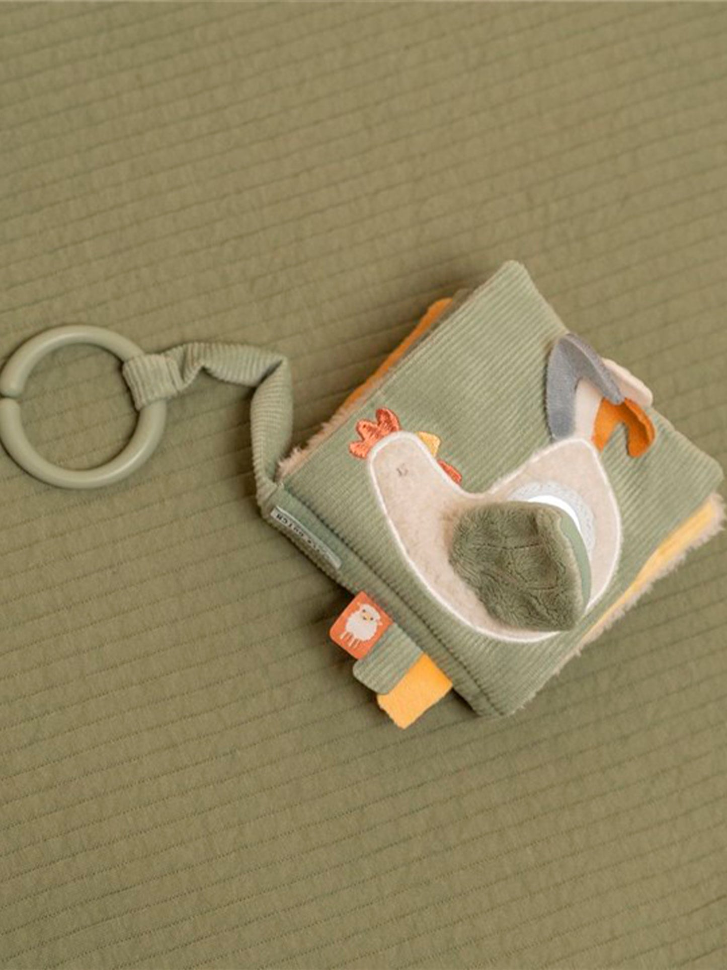 LITTLE SOFT ACTIVITIES BOOK WITH BOAT RING